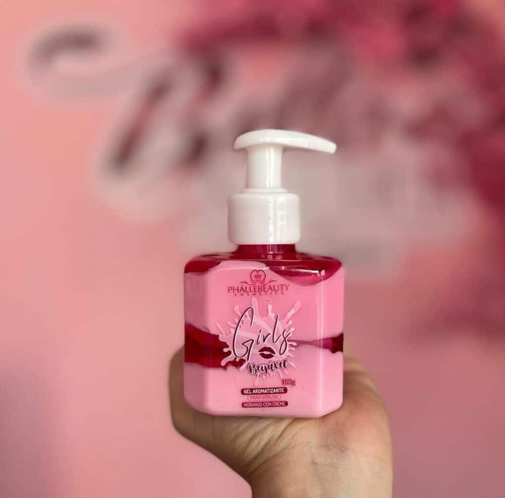 GEL HIDRATANTE BESABLE ACLARADOR DE ZONAS Y PARA FOLICULITIS. FRUTILLA Y CHANTILLY.
